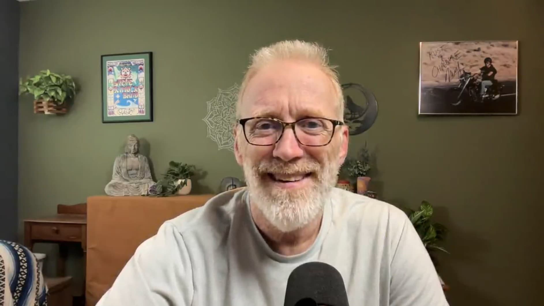Thoughts: Andrew explores the lyrics 'Mind So Clear' EP17